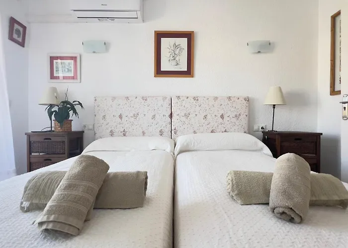 Magnifico Atico 4 Hab Frente A La Playa Con Piscinas Parking Incluido Por Keywise Fuengirola