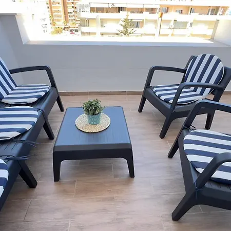 Magnifico Atico 4 Hab Frente A La Playa Con Piscinas Parking Incluido Por Keywise Фуэнхирола