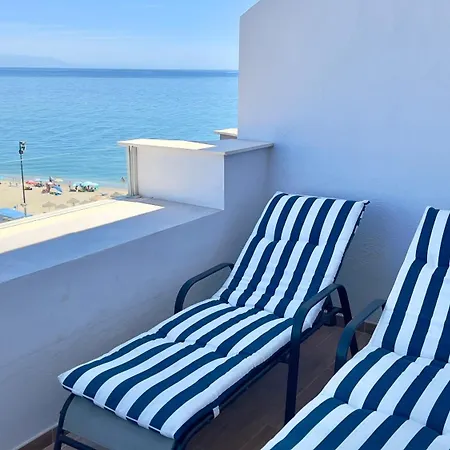 Magnifico Atico 4 Hab Frente A La Playa Con Piscinas Parking Incluido Por Keywise * Фуэнхирола
