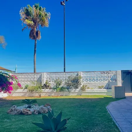 Magnifico Atico 4 Hab Frente A La Playa Con Piscinas Parking Incluido Por Keywise Apartment Fuengirola