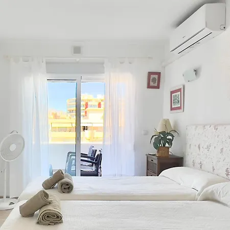 Magnifico Atico 4 Hab Frente A La Playa Con Piscinas Parking Incluido Por Keywise Апартаменты Фуэнхирола