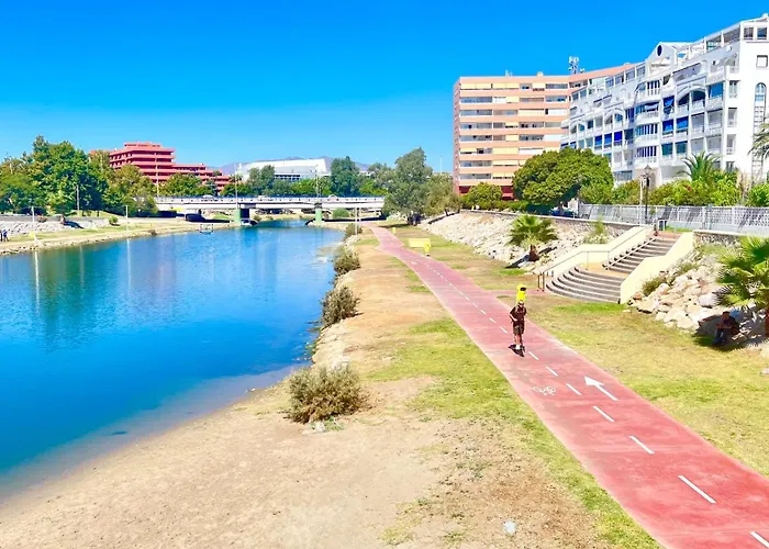 Appartement Magnifico Atico 4 Hab Frente A La Playa Con Piscinas Parking Incluido Por Keywise Fuengirola