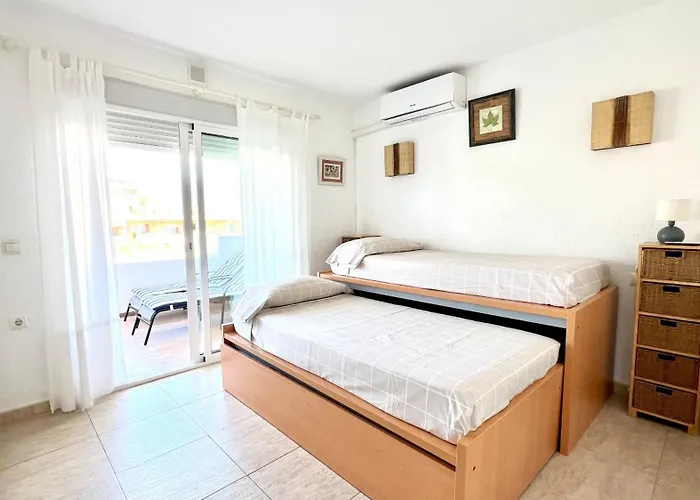 Magnifico Atico 4 Hab Frente A La Playa Con Piscinas Parking Incluido Por Keywise Fuengirola