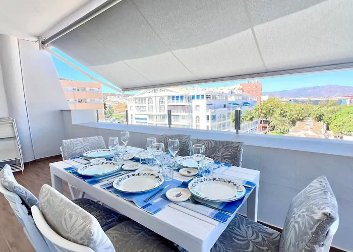 Magnifico Atico 4 Hab Frente A La Playa Con Piscinas Parking Incluido Por Keywise