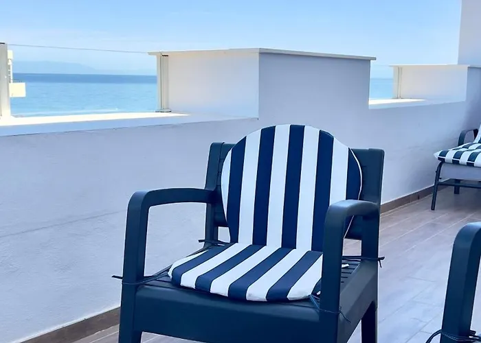 Magnifico Atico 4 Hab Frente A La Playa Con Piscinas Parking Incluido Por Keywise Apartment Fuengirola