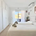 Apartament Magnifico Atico 4 Hab Frente A La Playa Con Piscinas Parking Incluido Por Keywise