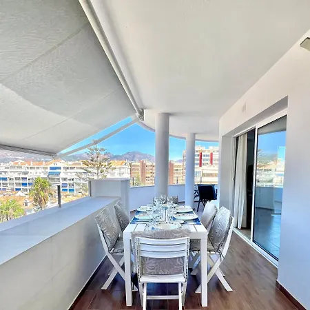 Magnifico Atico 4 Hab Frente A La Playa Con Piscinas Parking Incluido Por Keywise Apartman Fuengirola